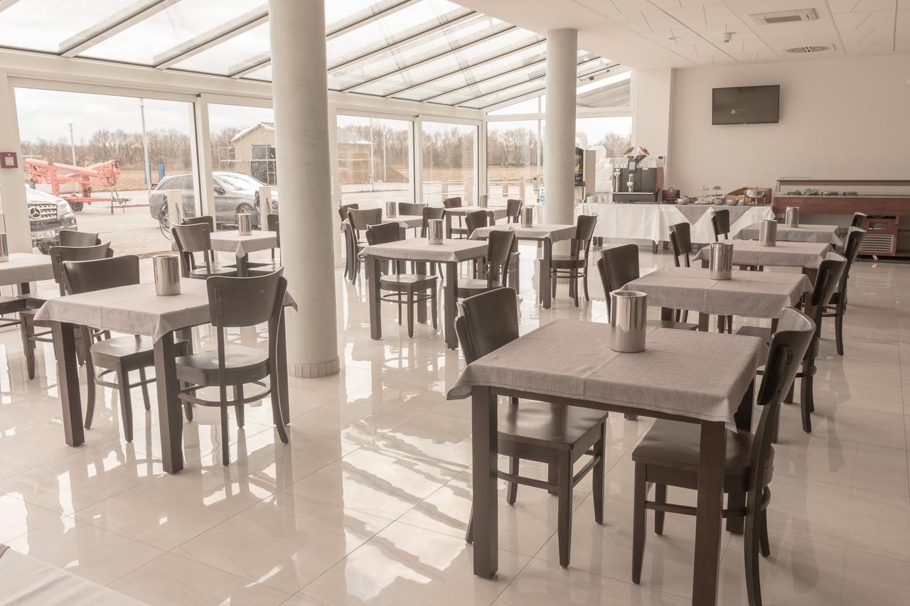 Stadthotel Donauwörth Екстериор снимка